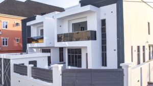 Luxurious 4 Bedroom Detached Duplex with BQ in Lekki Phase 2, Lagos